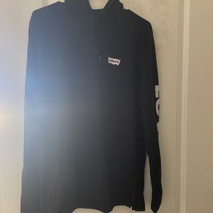 Levi’s long sleeve shirt